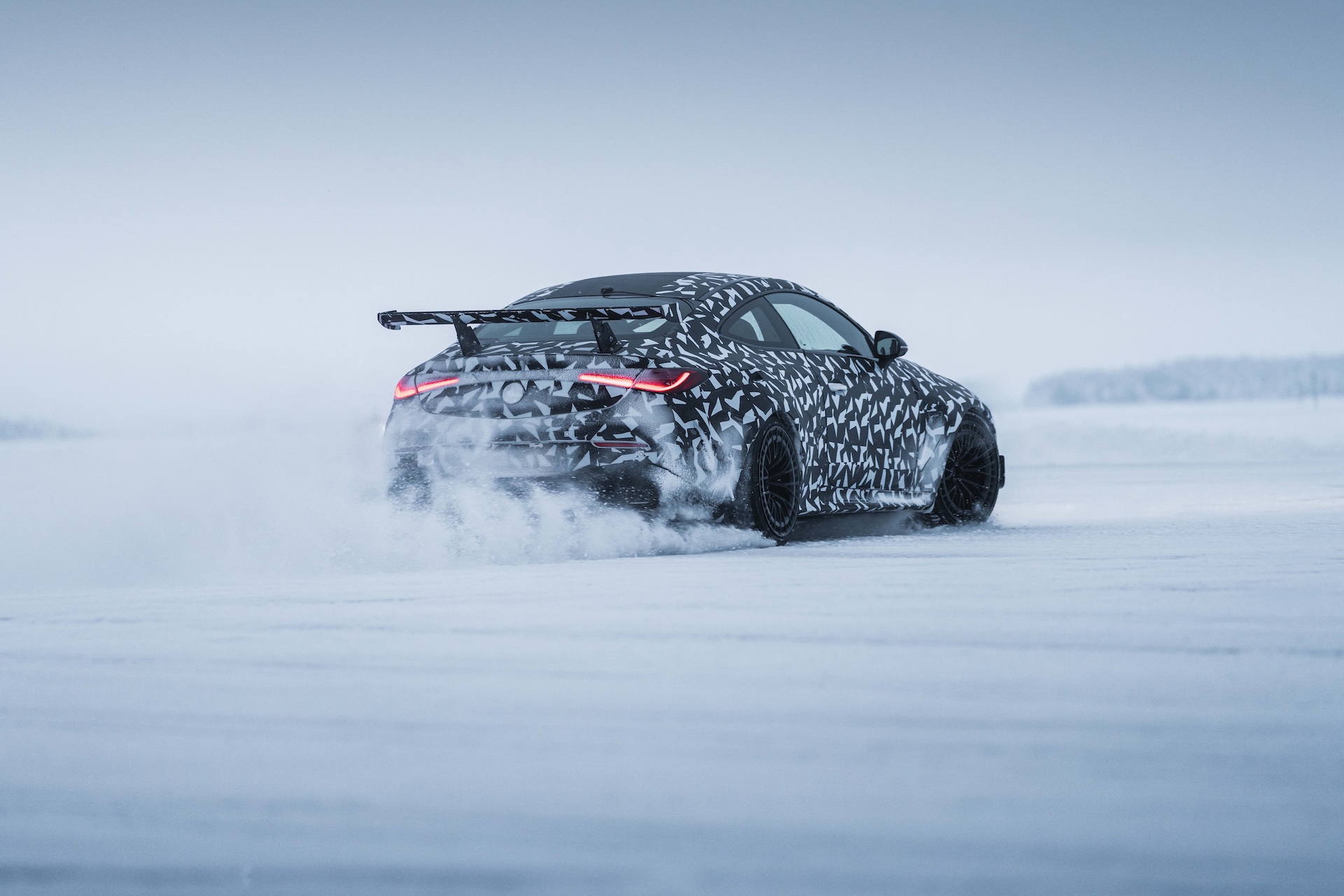 Uncompromising_AMG_begins_cold-weather_testing_in_Sweden (2)